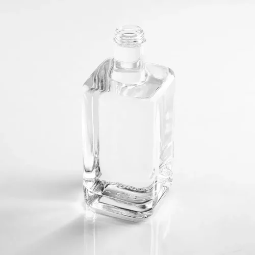 Custom-Square-Glass-Liquor-Bottle-with-Heavy-Base